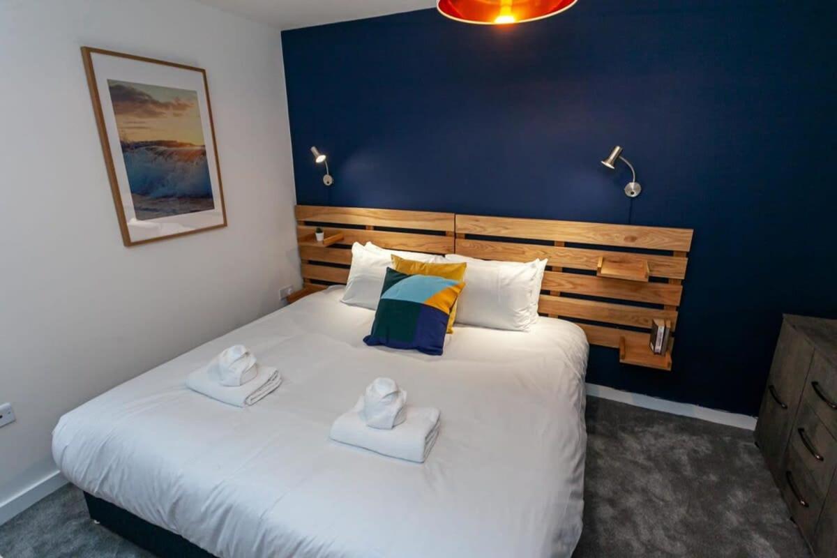 Stunning 2 Bed Flat 5min to Old Trafford Stadium Manchester Exterior foto