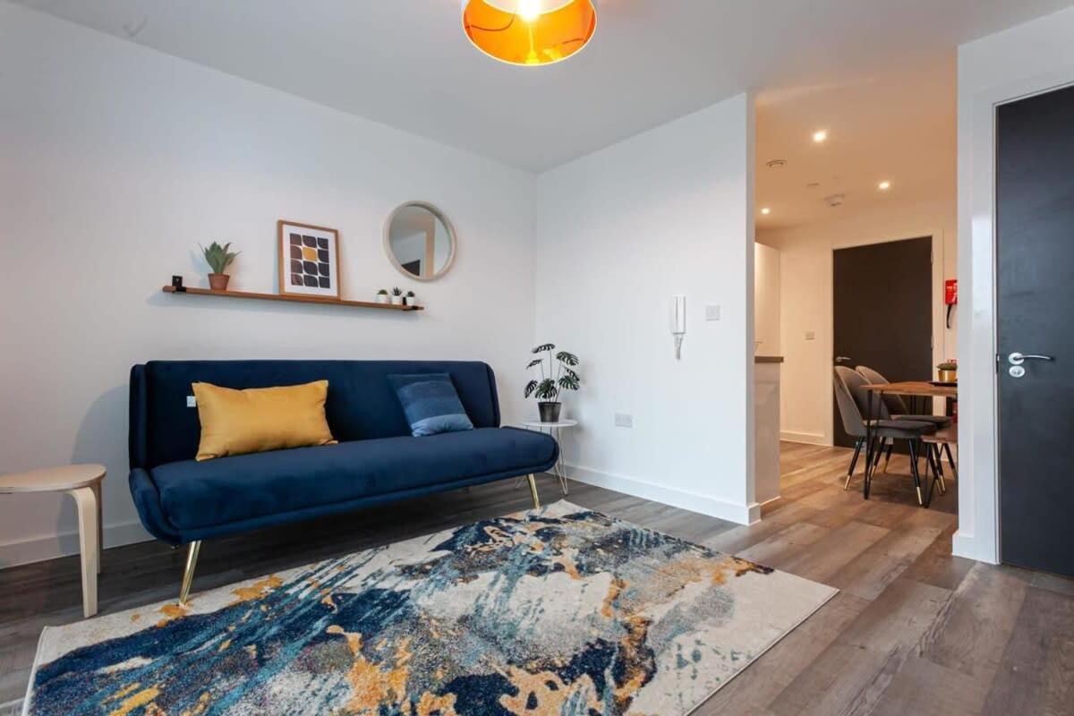 Stunning 2 Bed Flat 5min to Old Trafford Stadium Manchester Exterior foto