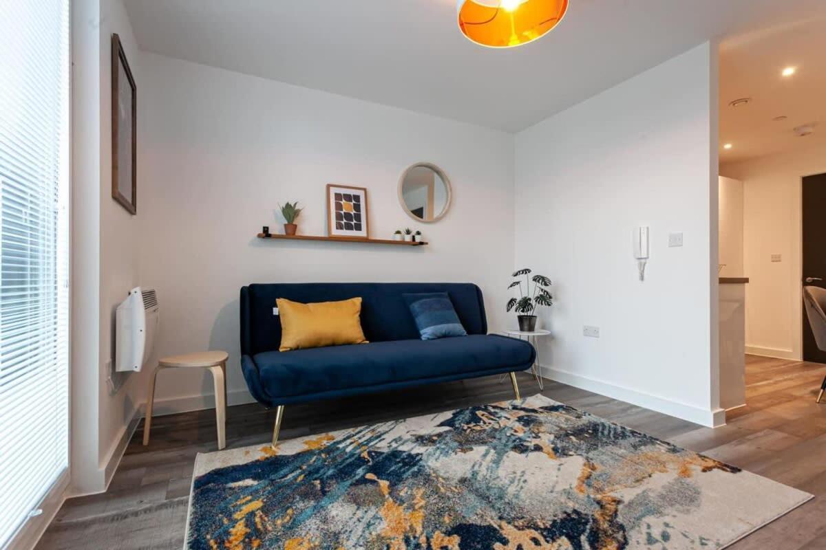 Stunning 2 Bed Flat 5min to Old Trafford Stadium Manchester Exterior foto